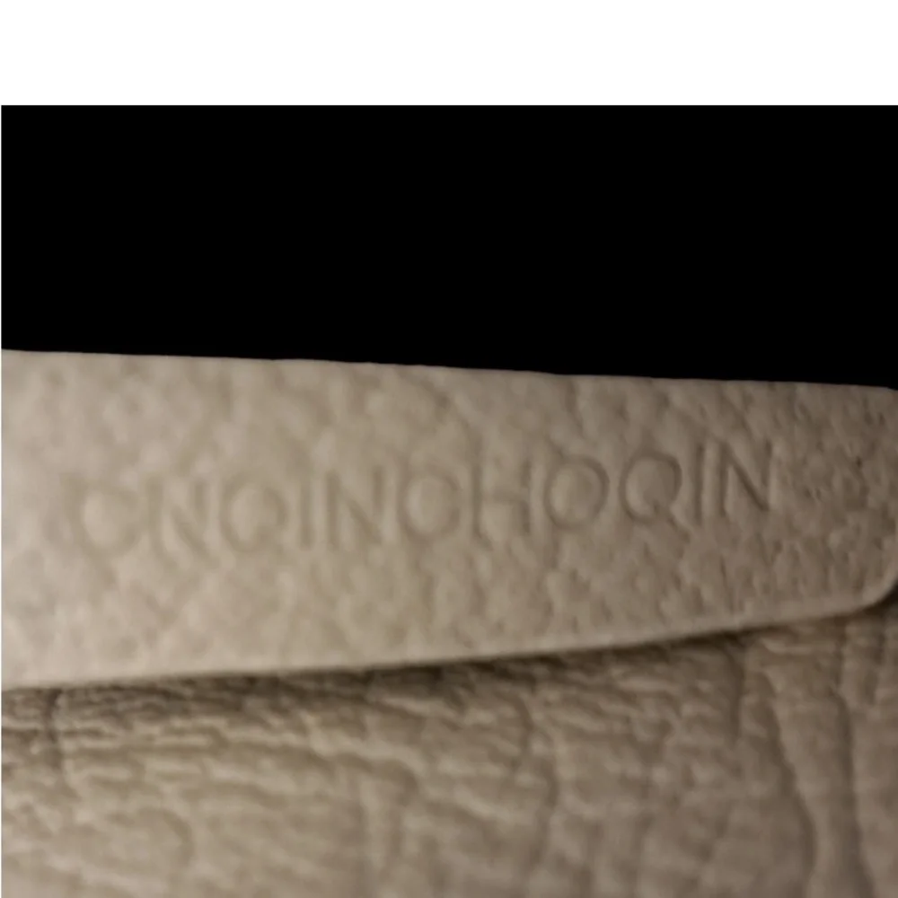 NWT  Burberry Off White Small Avondale Nylon and Leather Shoulder Bag - Picture 4 of 15